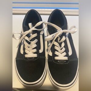 Vans Old Skool Youth black and white suede shoes Sz 3